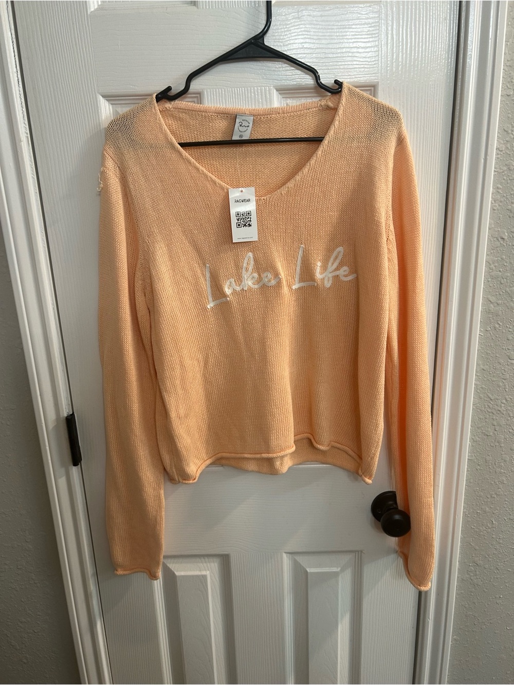 Ragwear Peach Lake Life Graphic Embroidered V-Neck Knit Pullover Sweater XL nwt